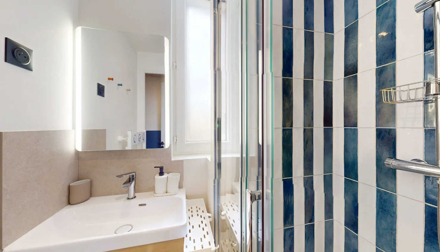 Chambre avec SDB privée meublée — Gautier — cuisine