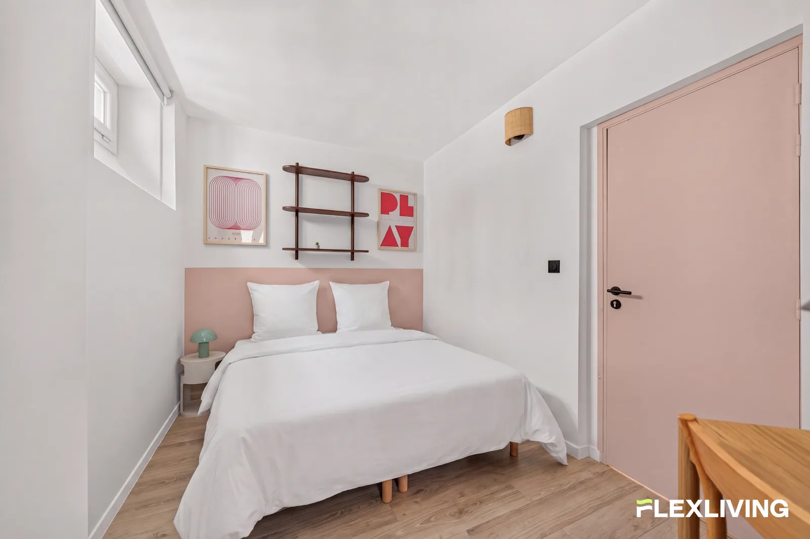 Apartement une pièce equipé — chambre